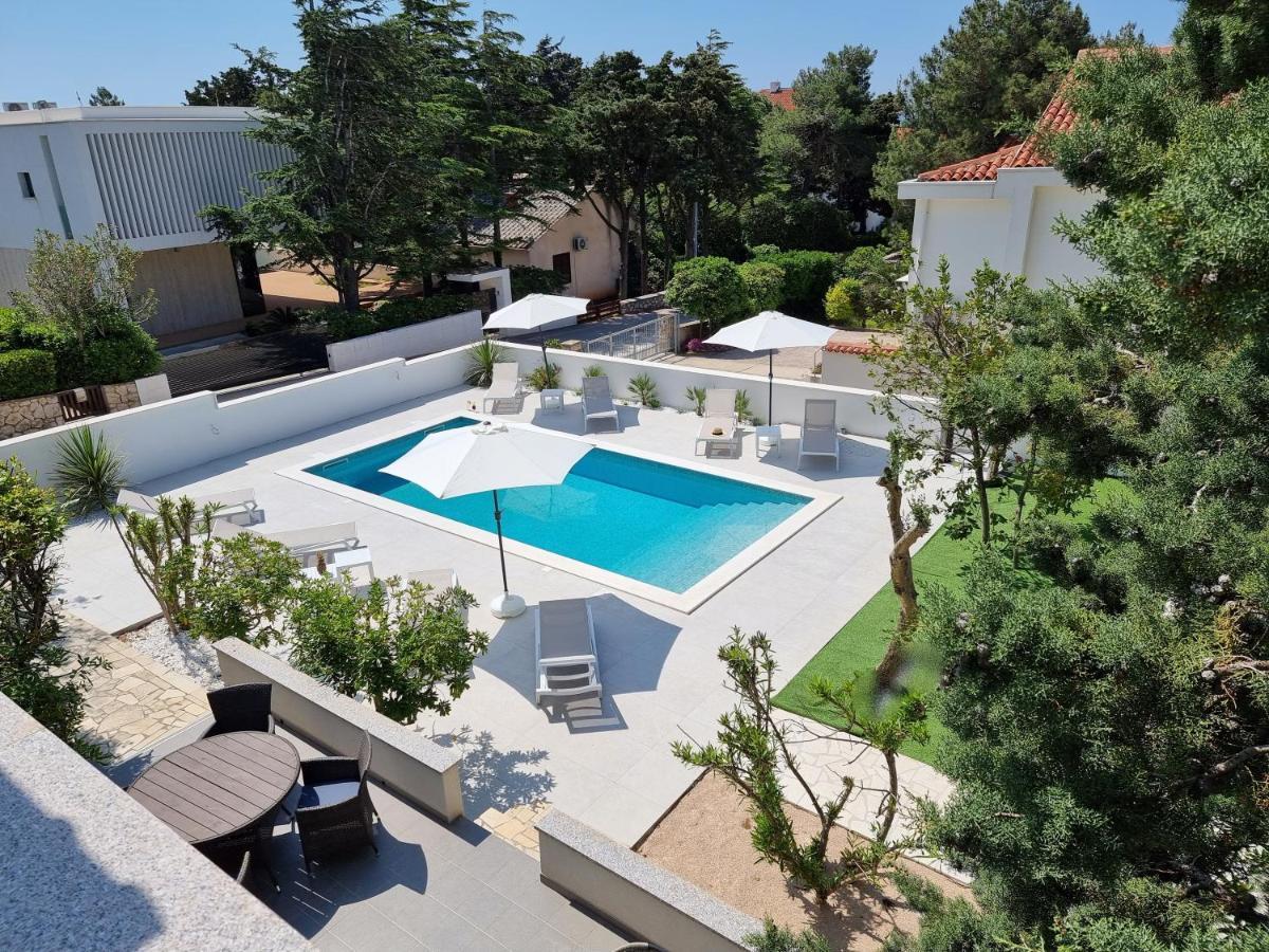 Villa Flamingo Deluxe Novalja Exterior photo